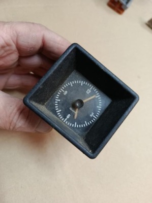 Приборная панель часы приборная панель opel kadett e оригинал фото №1