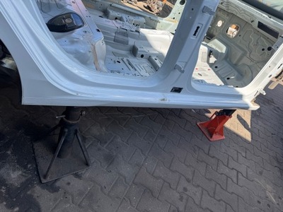 Vw golf 8 viii kombi четверть правая передняя порог фото №1