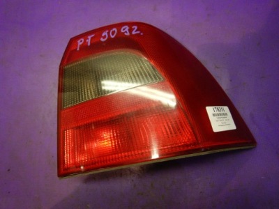 Vectra b hb 5d 99-02 лампа задняя правая молдинг 62145 фото №1