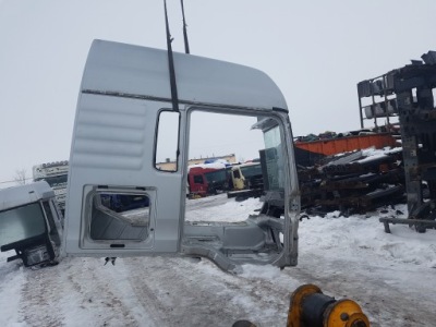 Кабіна чверть bok кабіни обшивка праве man tgs tgl tgm euro 6 фото №1