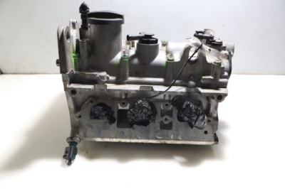 Головка двигуна skoda fabia iii 1.0 mpi фото №1