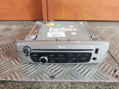 Радіо renault scenic iii lift оригінальний номер 281153266r фото №1