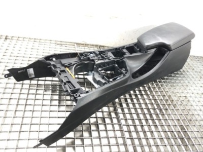 Підлокітник bmw f30 хетчбек 11-18 фото №1