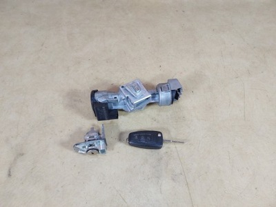 Grand c-max mk2 замок зажигания ключ вкладка 3m513f880ae фото №1