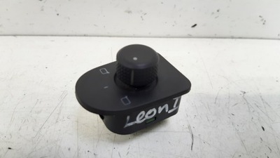 Панель дзеркал 1m1959565g seat leon i фото №1