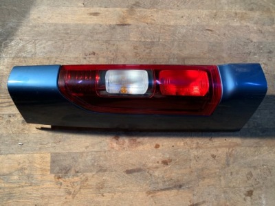 Renault trafic iii лампа лівий задня j43 pod кришка фото №1