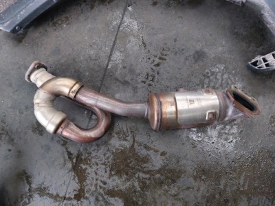 Jeep wrangler jl 3.6 катализатор правый фото №1