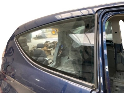 A klasa ii w169 стекло кузовная задняя правая hb 3d фото №1