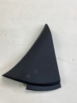 Lexus ct 200 заглушка двері 67498-76011 фото №1