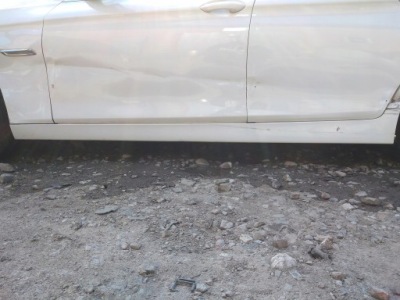 Молдинг поріг bmw f10 f11 alpineweiss a300 ліва фото №1