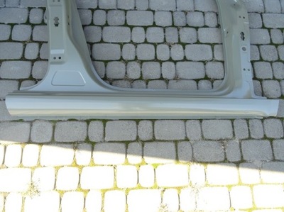 Skoda octavia iii поріг правий блок двигуна перед середній фото №1