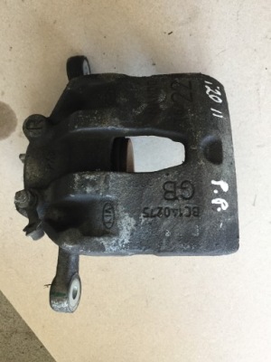 Hyundai i20 ii 14- суппорт тормозной правый перед фото №1