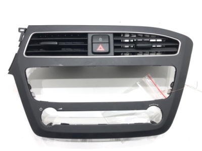 Решітка обдув перед hyundai i20 ii 84740-c8aa0 хетчбек фото №1