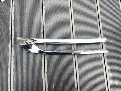 Хром решетка правый opel astra k v 13423642 фото №1