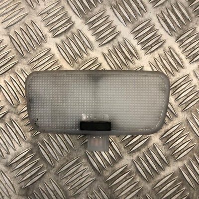 Лампа салону кабіни mercedes-benz оригінальний номер 9018200101 фото №1