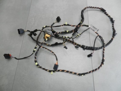 Vw touran 5t жгут крышки 5tb971147 фото №1