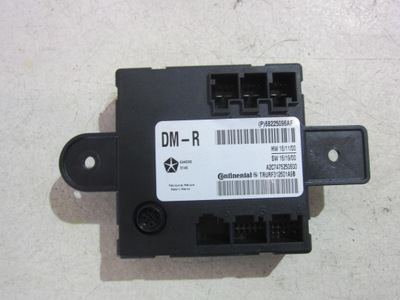 Chrysler pacifica 2017 модуль двері 68225096 фото №1