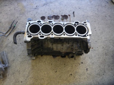 Блок двигуна b5244s2 volvo 2.4b фото №1