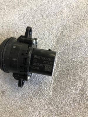 Перемикач mercedes-benz a1749050602...... фото №1