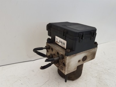 Mazda оригінальний номер c100437az насос abs фото №1