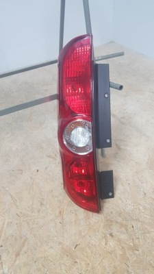 Fiat doblo ii 2 combo c лампа задня задня ліва фото №1
