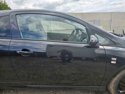 Двері праве z22c opel corsa e 3 двері 3d повний фото №1