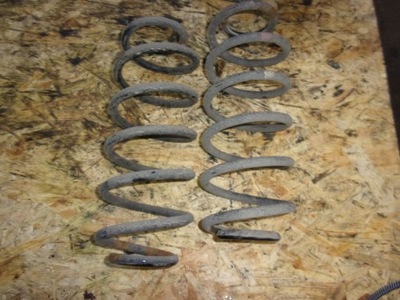 Toyota prius iii пружини підвіска задня комплект фото №1