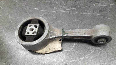 Кронштейн двигателя vw polo 2.5v 02r фото №1