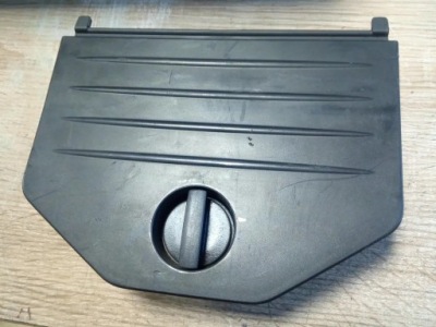 Кришка оббивка бардачка vw touran ii oryg. фото №1