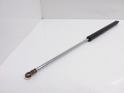 1985 bmw 5 e28 привід капот фото №1