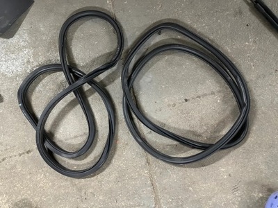 Skoda scala прокладка дверь правая перед передняя кузовная фото №1