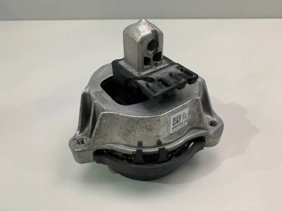 BMW G11 G30 G32 ПОДУШКА ДВИГАТЕЛЯ ПРАВОЕ 6860464