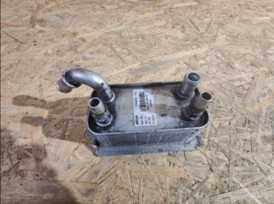 Радиатор масла volvo s60 v60 xc60 6g91-7a095-ad фото №1