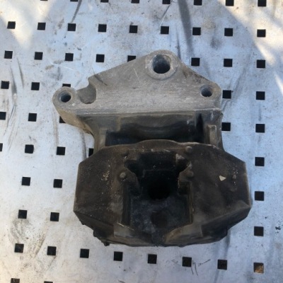 Кронштейн коробки передач ford transit wfj174004 фото №1