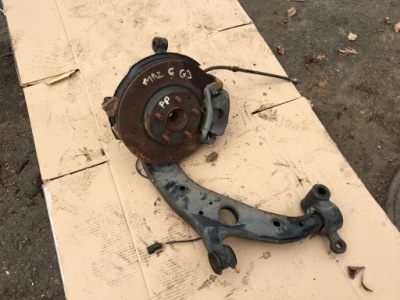 Поворотный кулак правая передняя mazda 6 gj суппорт фото №1