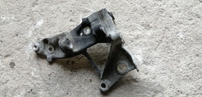 Mazda 3 03-09 1.6 citd кронштейн двигуна фото №1