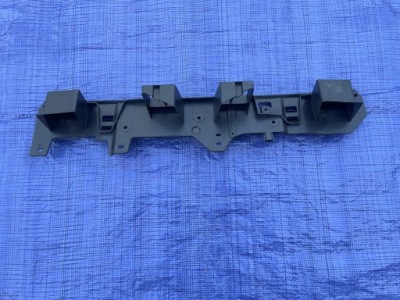 Peugeot 208 ii направляющая средний бампера задняя 22r фото №1