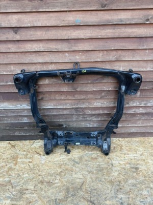 Подрамник hyundai i30 624052l000 фото №1