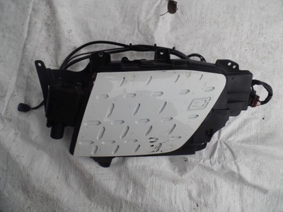 Крышка разъём зарядки hyundai kona 86340-k4aa0 фото №1