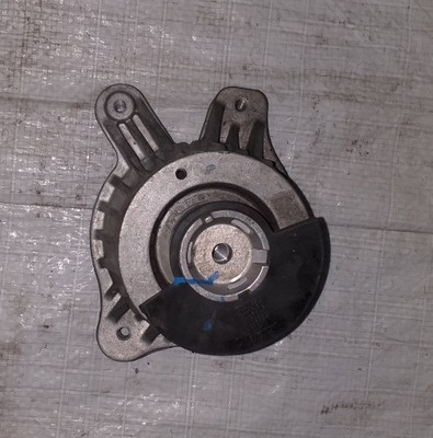 Mercedes c w205 подушка двигуна ліва фото №1