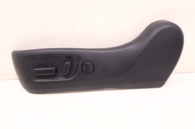 Toyota rav4 iv захист сидіння ліва 71812-62010, 71812-47120 фото №1