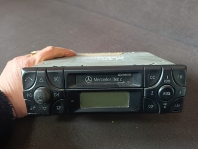 MERCEDES W210 RADIO MANUFACTURADO A2108200986  