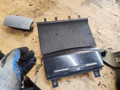 Audi a3 8p бардачок пепельница фото №1