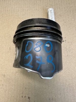 Поршень opel vivaro 080279 фото №1