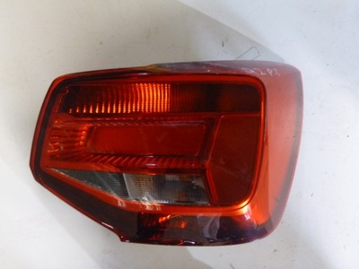 Лампа задня лампи задня права audi q2 фото №1