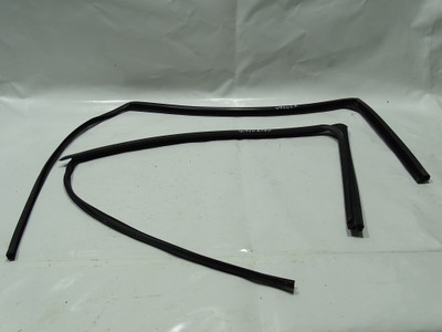 Прокладка скло двері перед ліва peugeot 407 фото №1