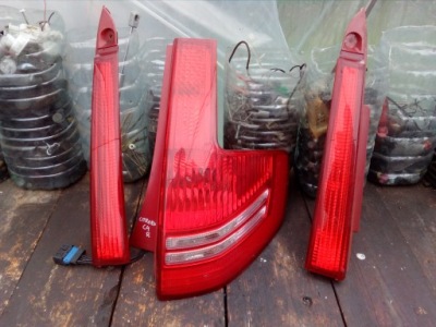 Citroen c4 04-08 rok 5d права лампа задня верхній відбивач k126/05jr фото №1