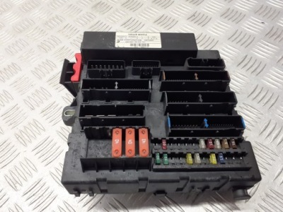 Коробка запобіжників opel signum 1.8 13112914 фото №1