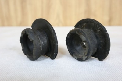 Mercedes slk r172 гумка гумки кронштейн радіатор комплект a1715040114 фото №1