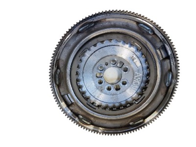 Колесо маховик seat arona 1.0 tsi 2017-2022 фото №1